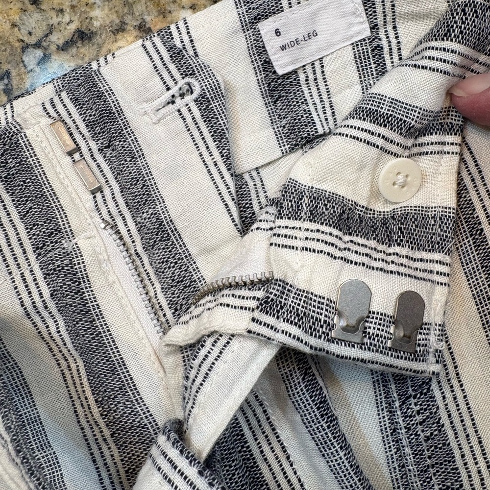 ▪️GAP Wide Leg Striped Pants - Picture 3 of 12